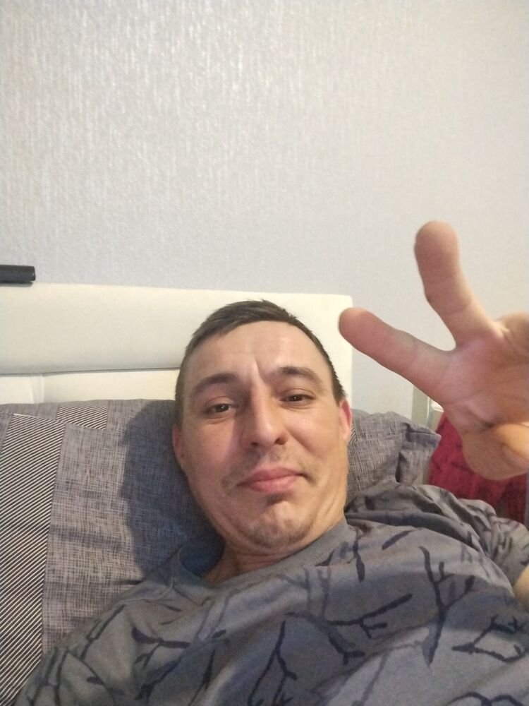  48828531  , 37 ,    