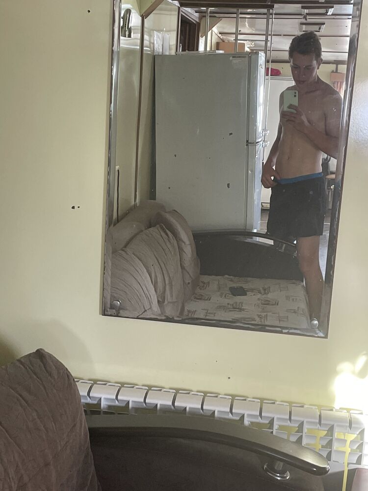  28404901  , 23 ,    