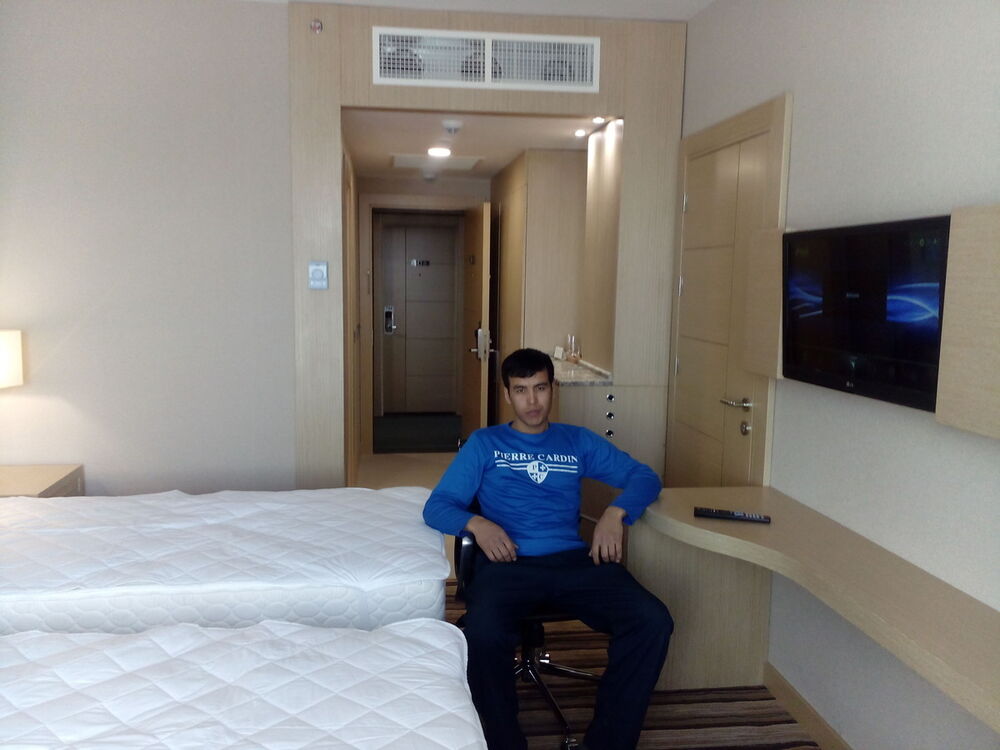  ,   Zafar, 39 ,   ,   , c 