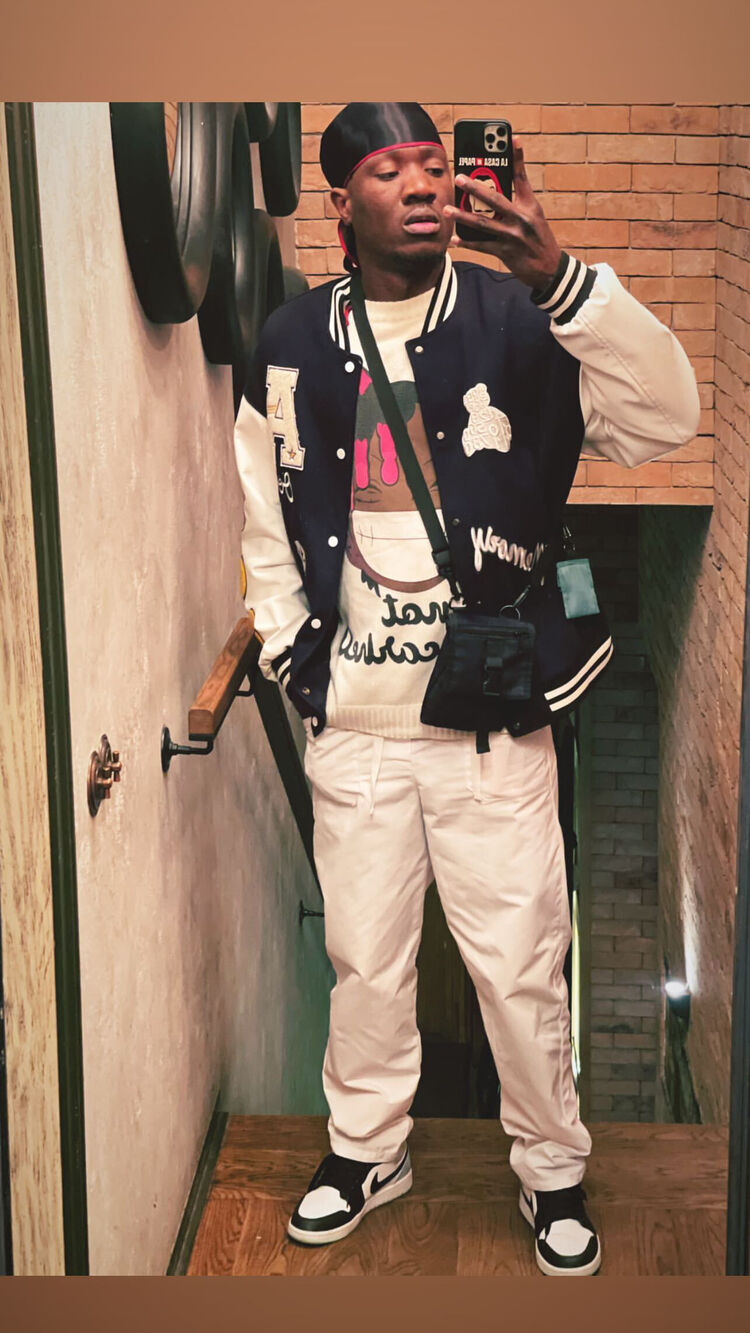  37683941  Andresmamba, 26 ,    