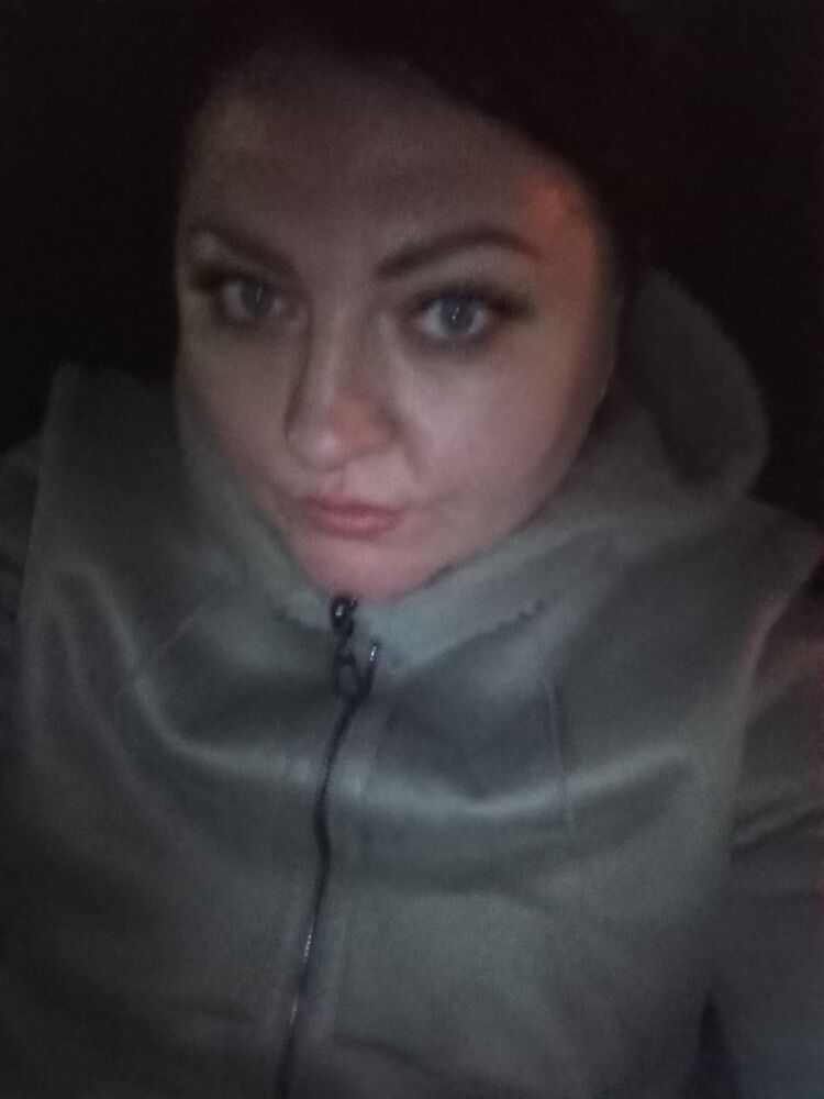  ,   Maria, 37 ,   ,   
