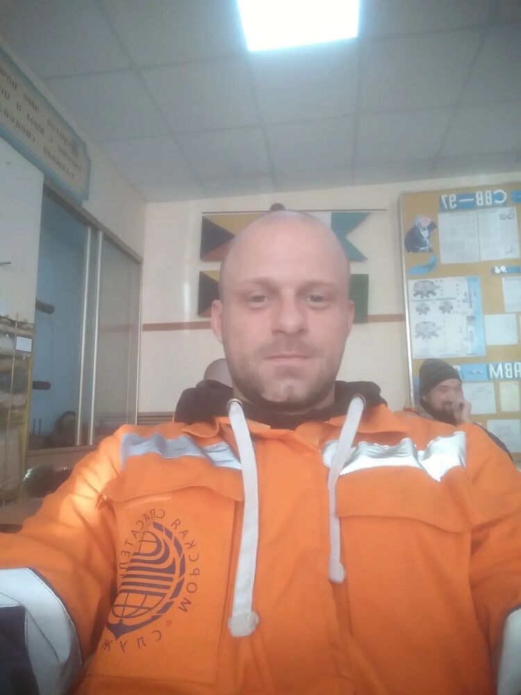  46352211  , 38 ,    