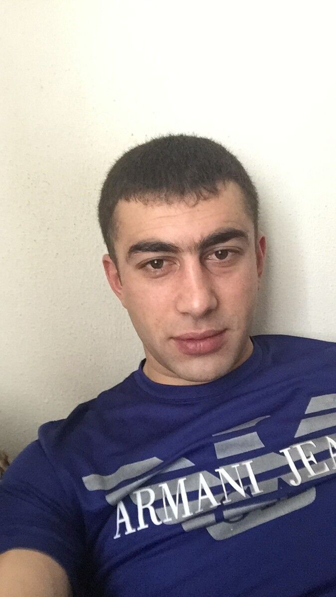  11388571  , 34 ,    