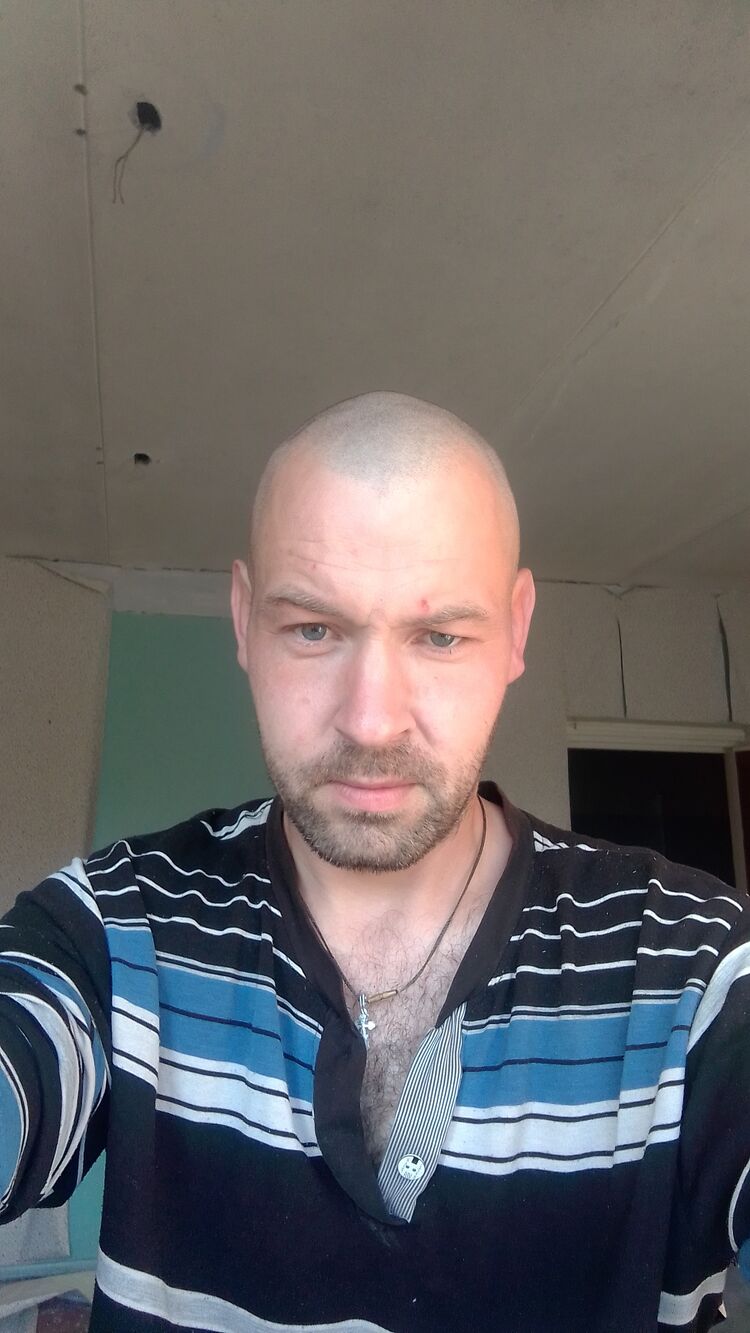  24107821  , 37 ,    