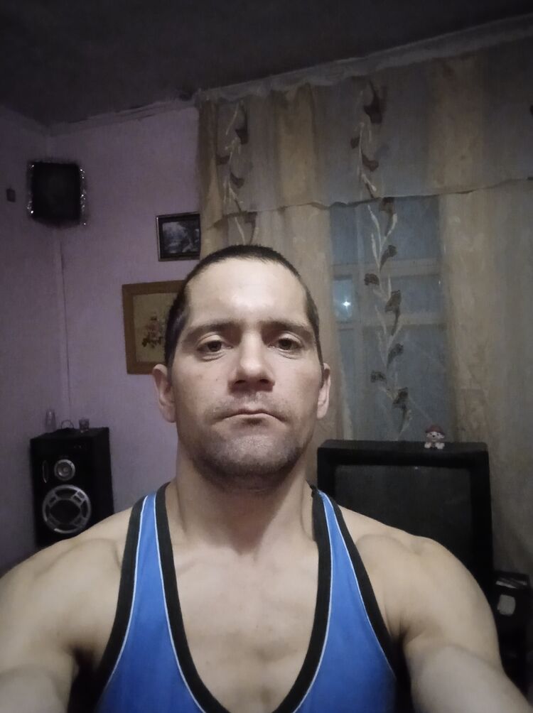  22810861  , 37 ,    