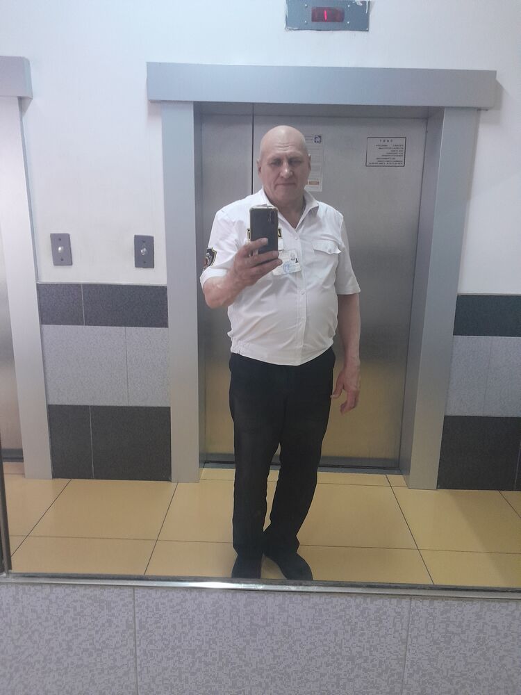  42390251  , 49 ,    