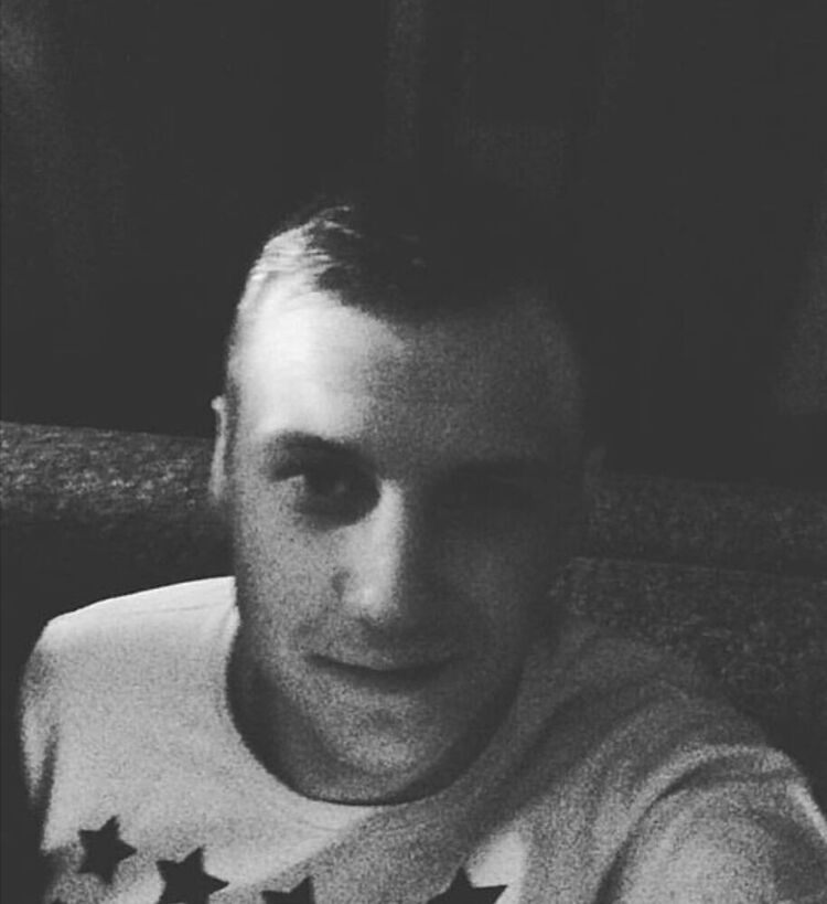  ,   Pavel, 38 ,     , c 