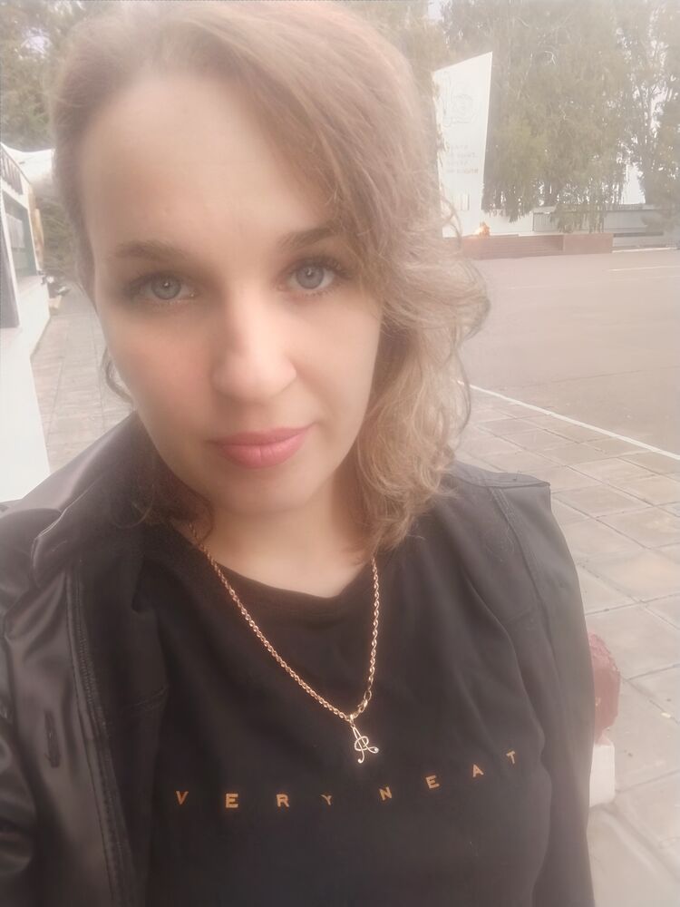  53478301  Anastasia, 31 ,    