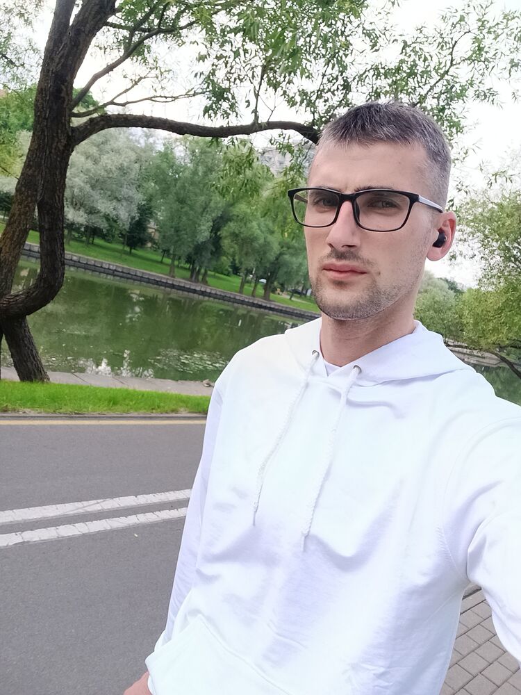  44056651  Toha, 31 ,    