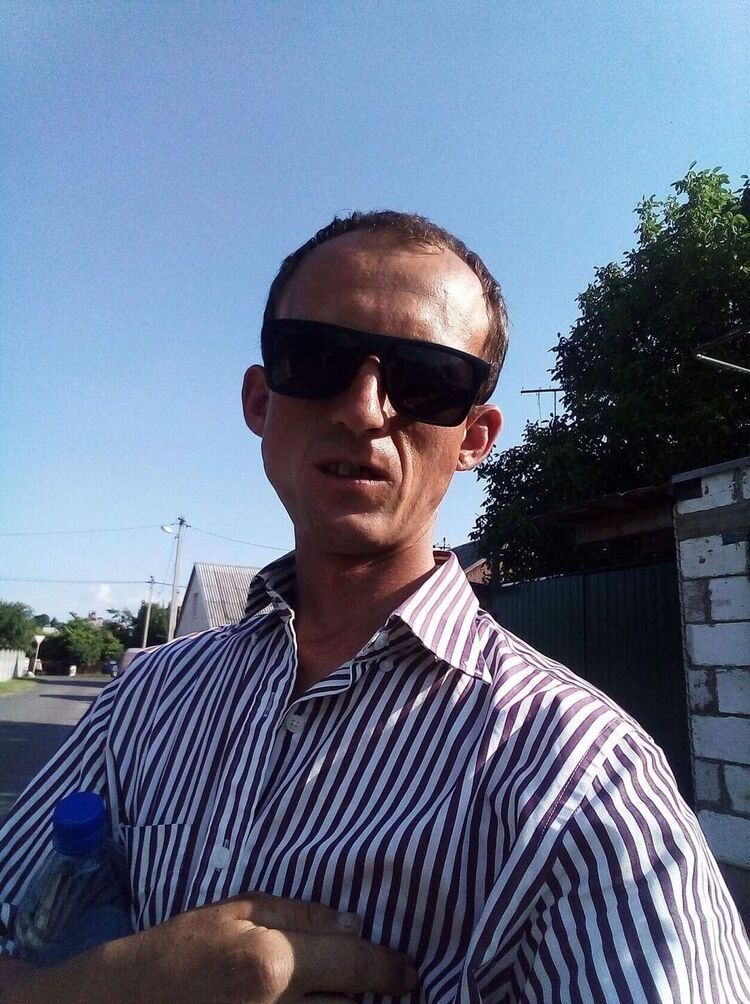  25439611  Sergey, 39 ,    