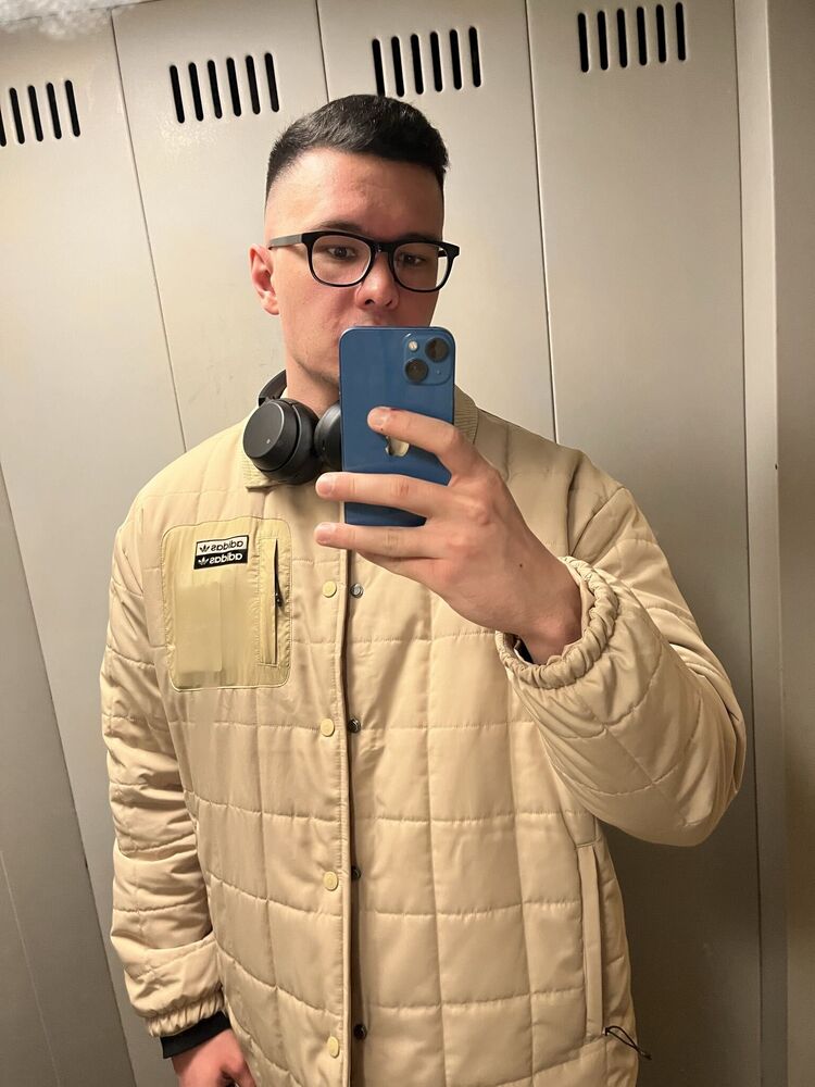  36052321  , 29 ,    