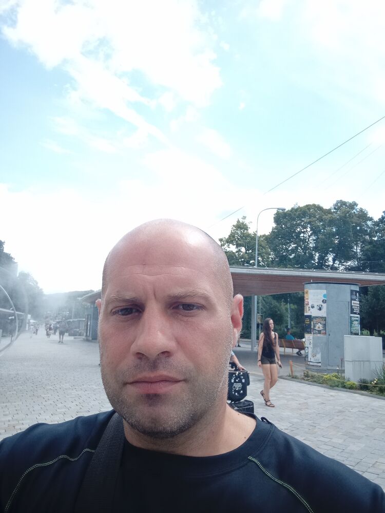  37104931  , 39 ,    