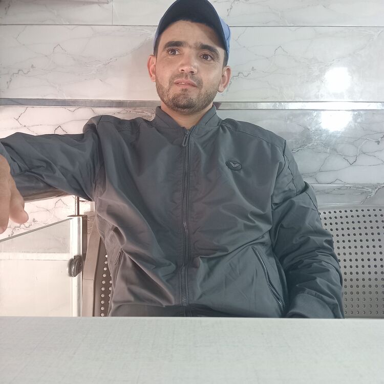  45057101  Mohamed, 34 ,    
