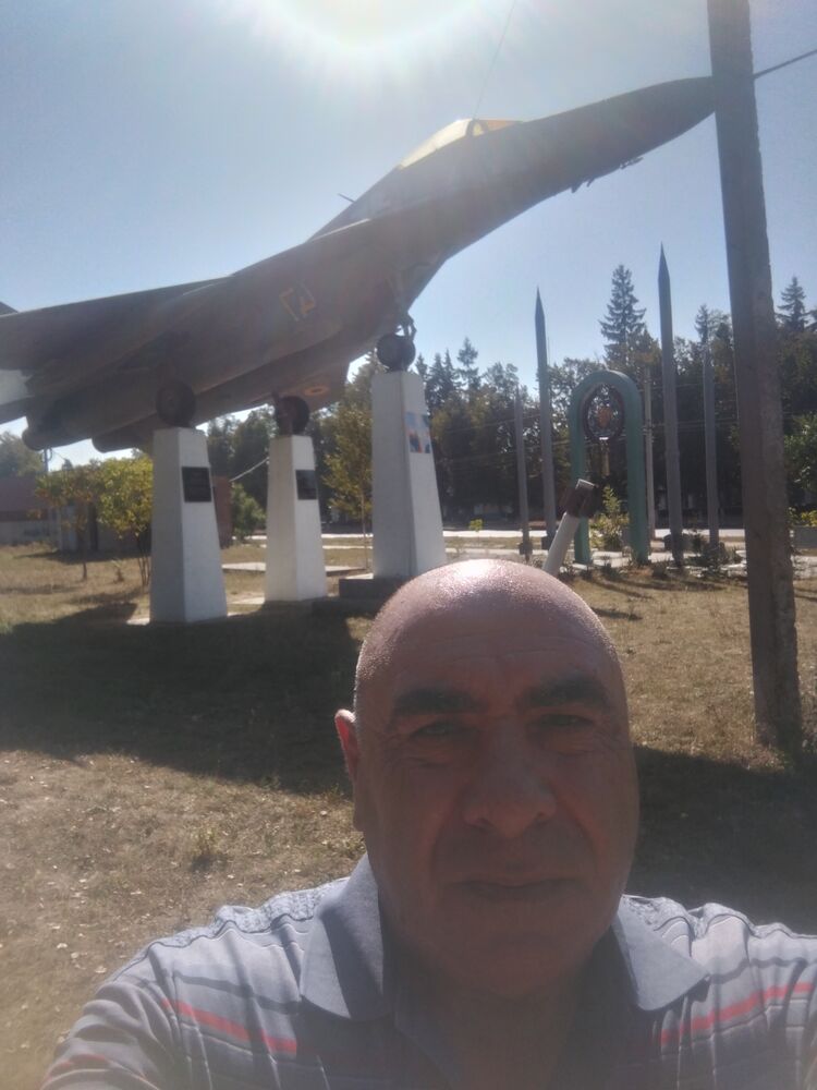  50388641  Azim, 55 ,    