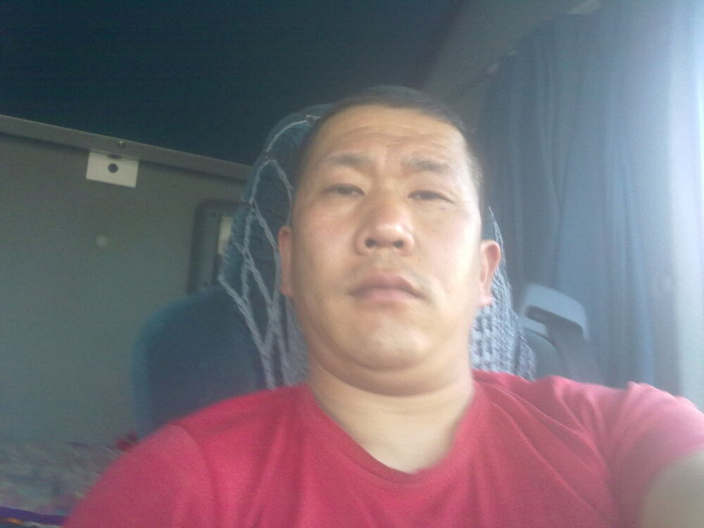  4181791  Artur, 45 ,    -