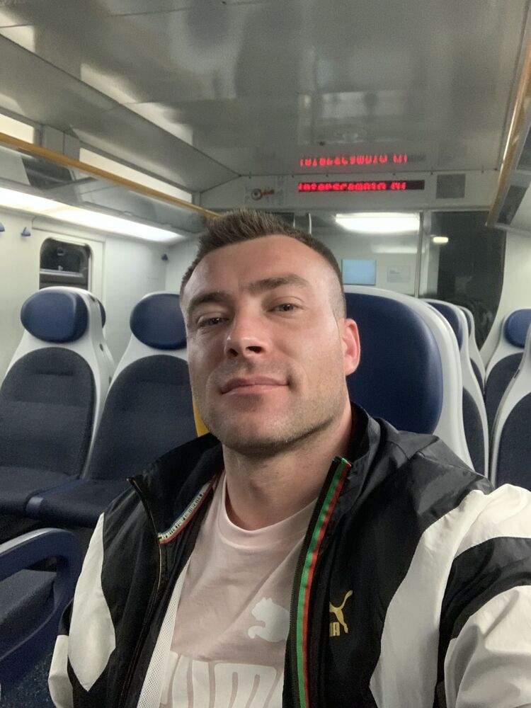  Abbadia Lariana,   Mario, 36 ,   ,   