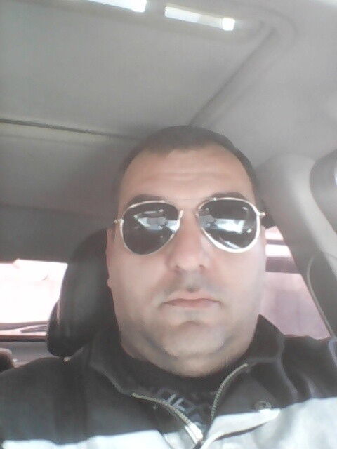  ,   Alen, 49 ,   ,   , c 