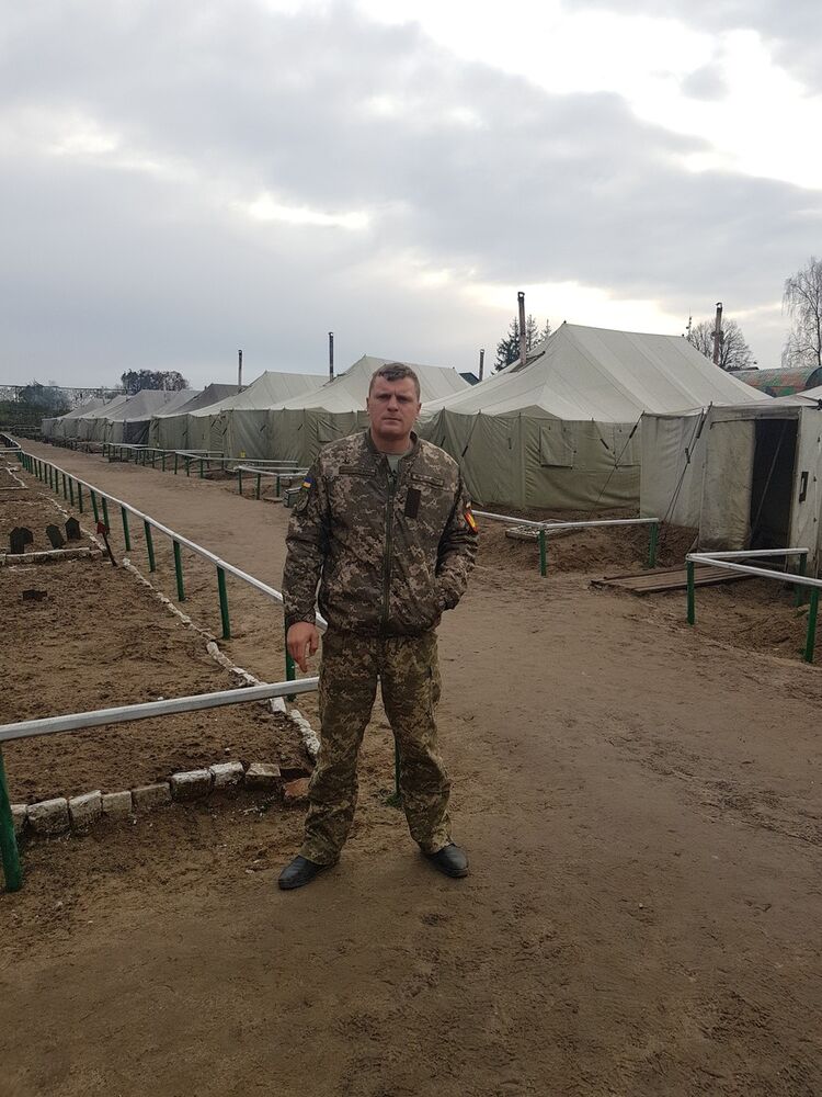  14402541  Valik, 34 ,    