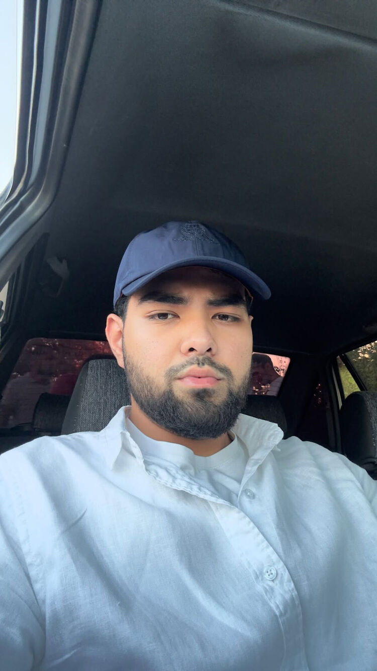  54578881  Abdulloh, 20 ,    