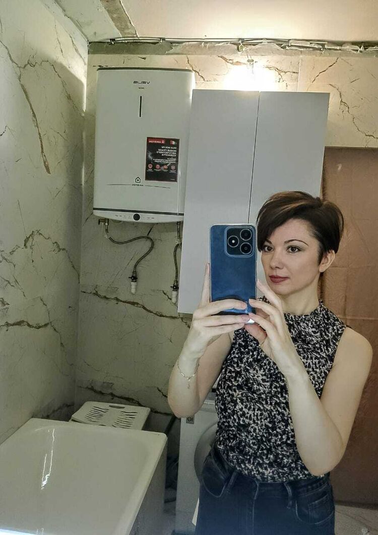  54608101  Inna, 45 ,    