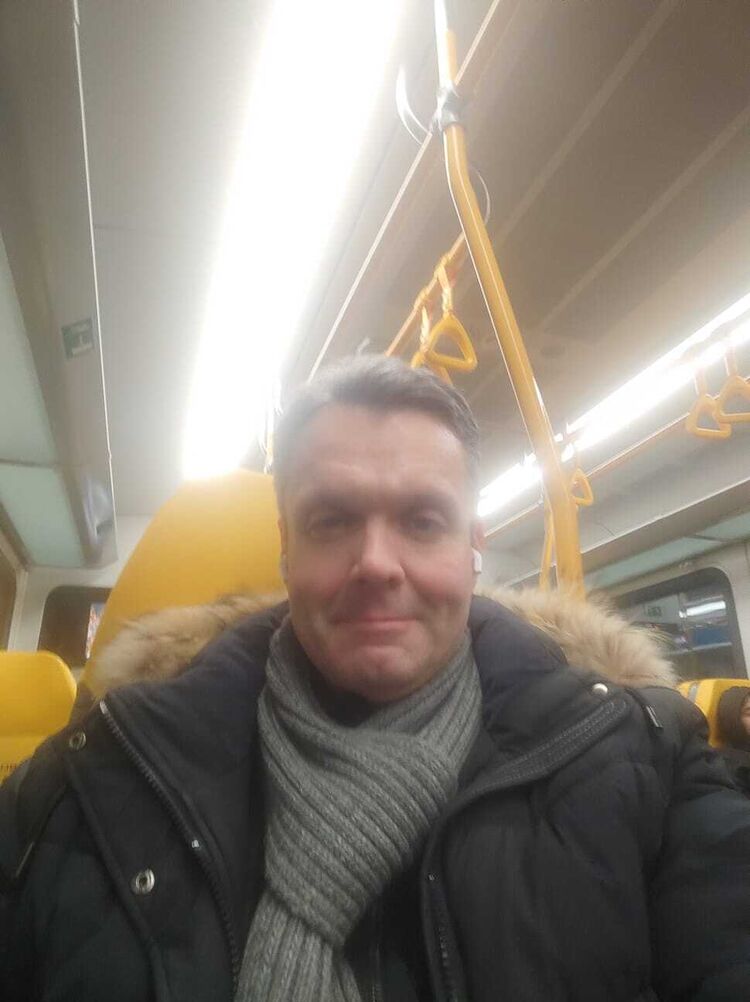  48289921  Dmitry, 47 ,    