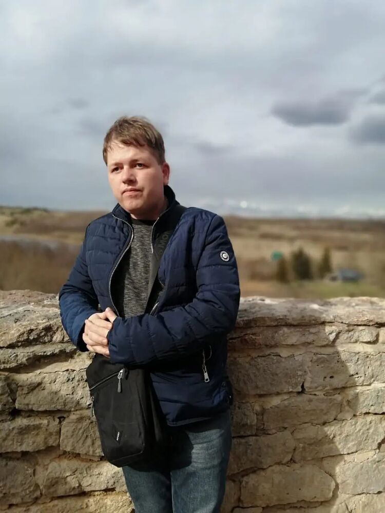  47937721  Vladimir, 29 ,    
