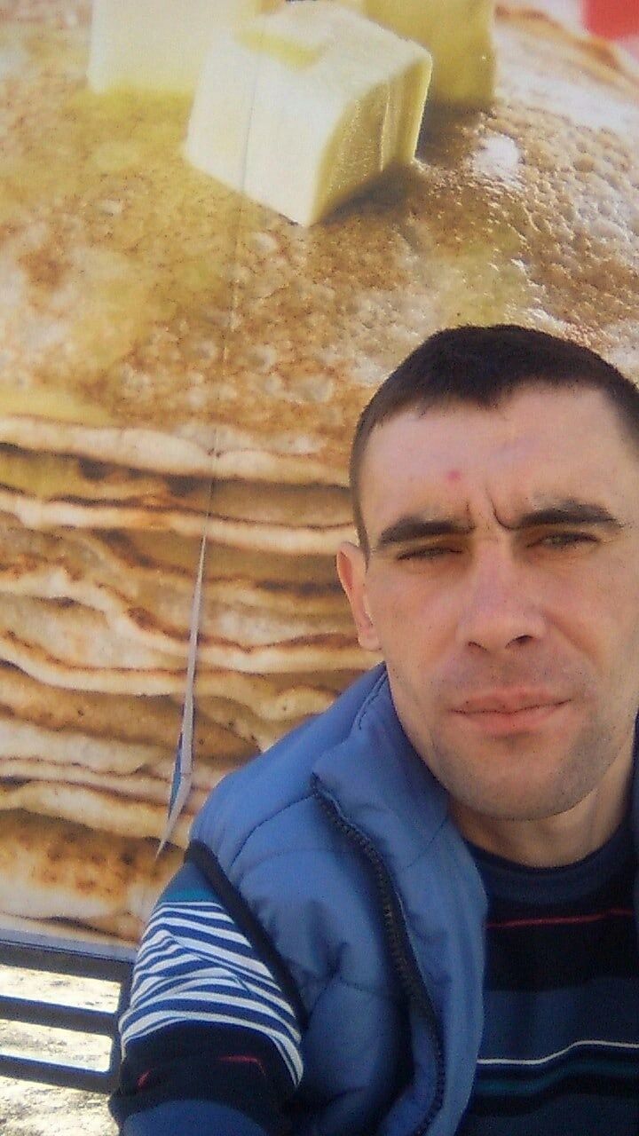  ,   Leonid, 43 ,   ,   