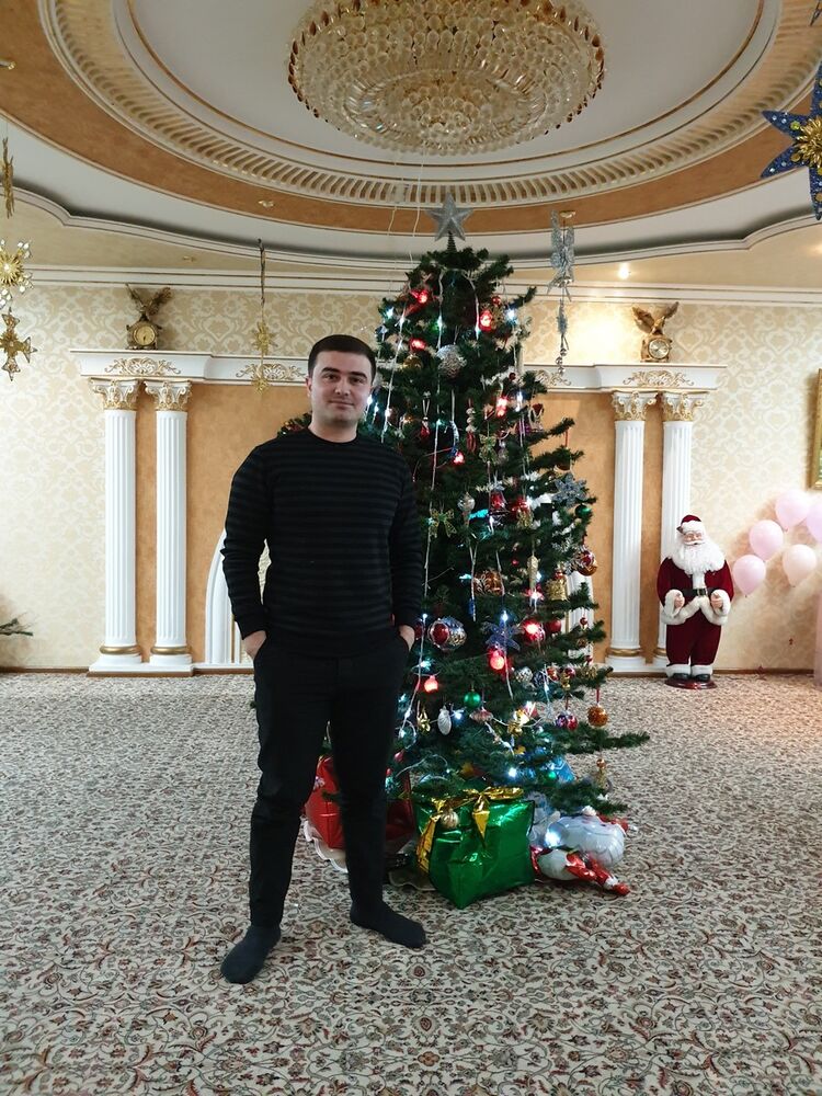  18802881  Shohjahon, 32 ,    