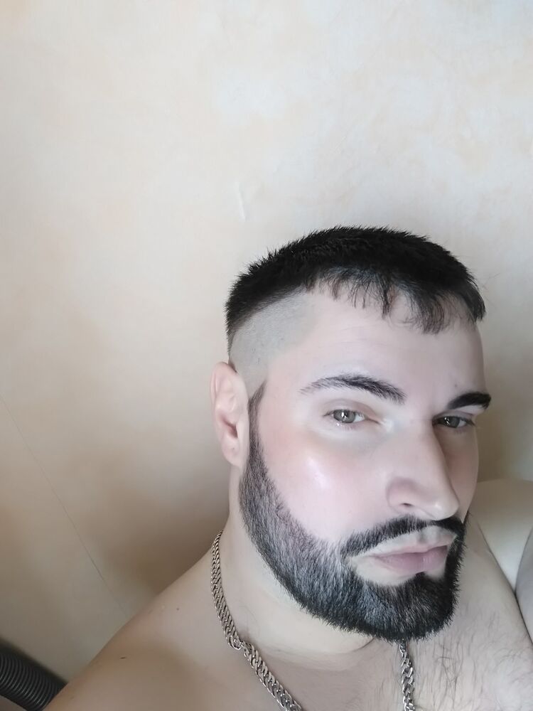  18844301  , 39 ,    