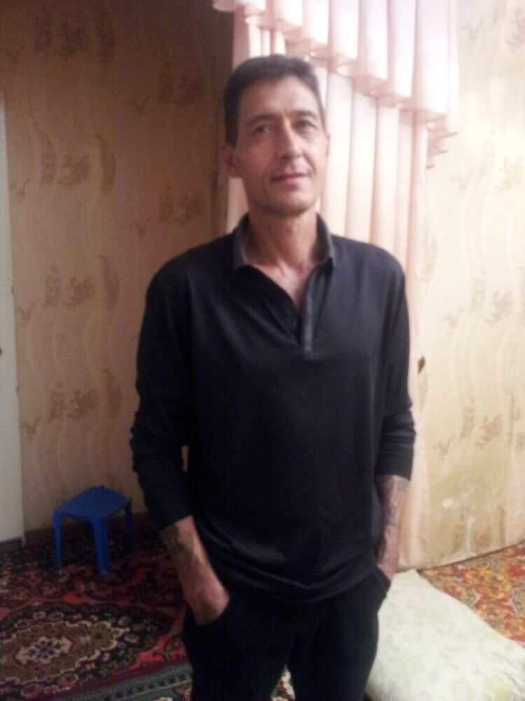  20989571  Alekcei, 50 ,    