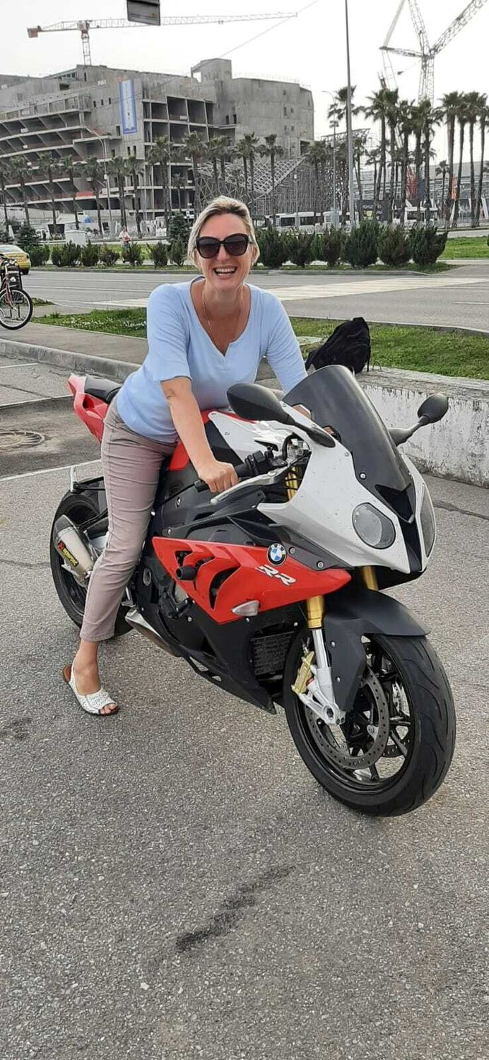  36893241  , 52 ,    