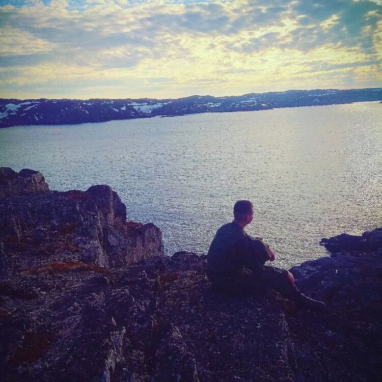  54551021  Alexander, 26 ,    