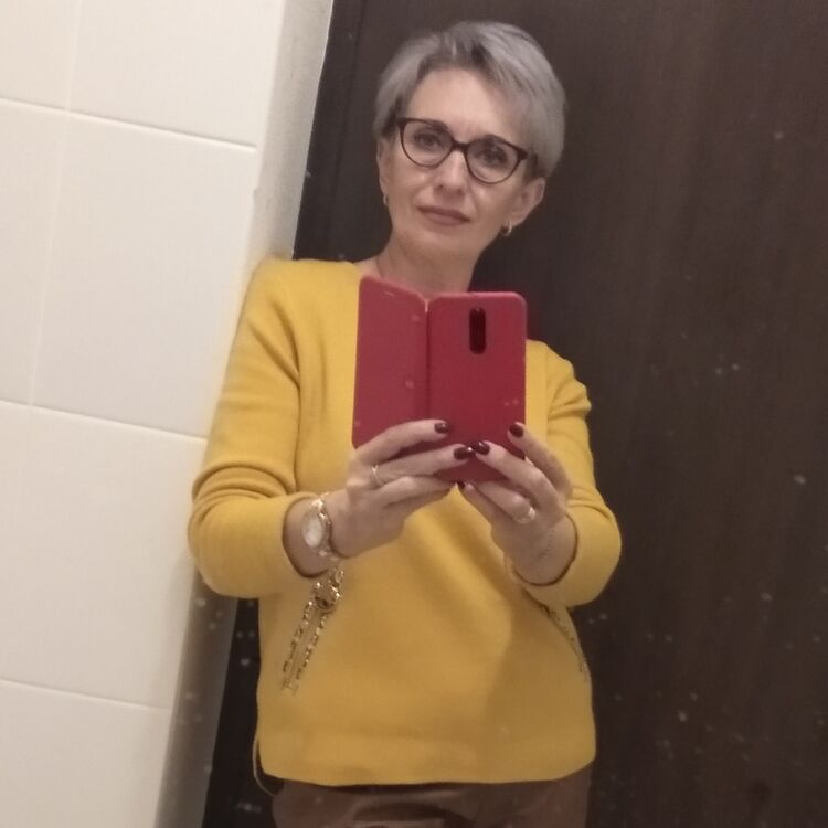  44561681  , 52 ,    