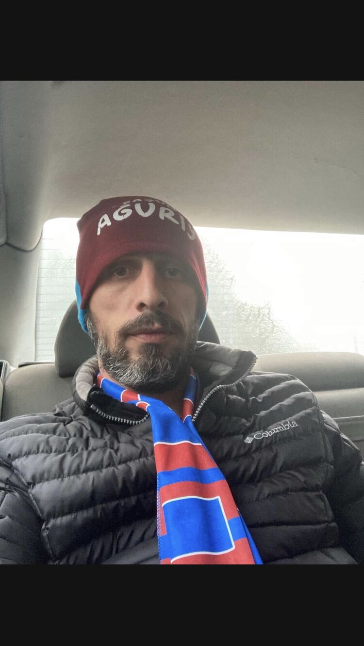  ,   Erkek, 43 ,   ,   