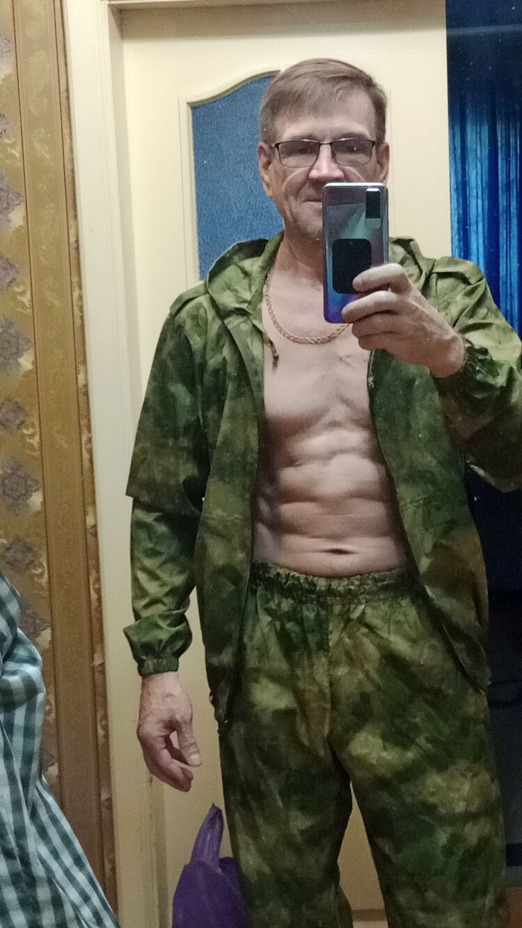 31869991  , 57 ,    