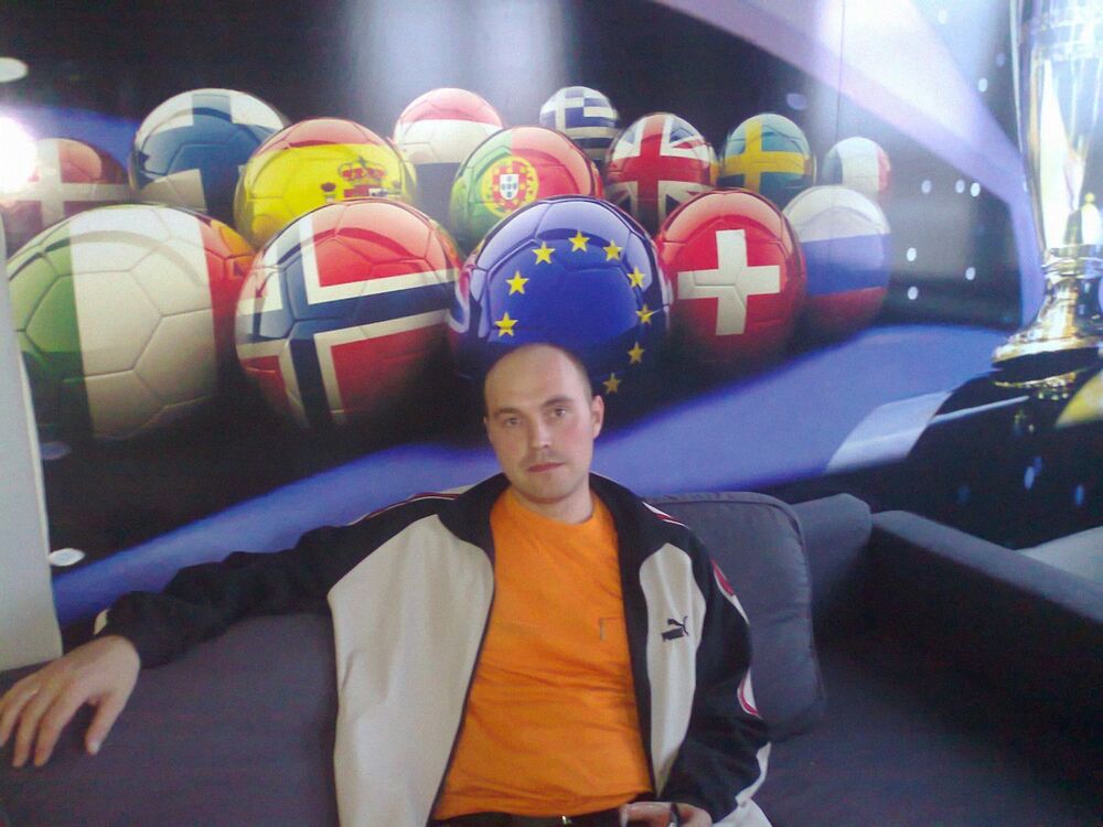  5379061  Oleg, 40 ,    
