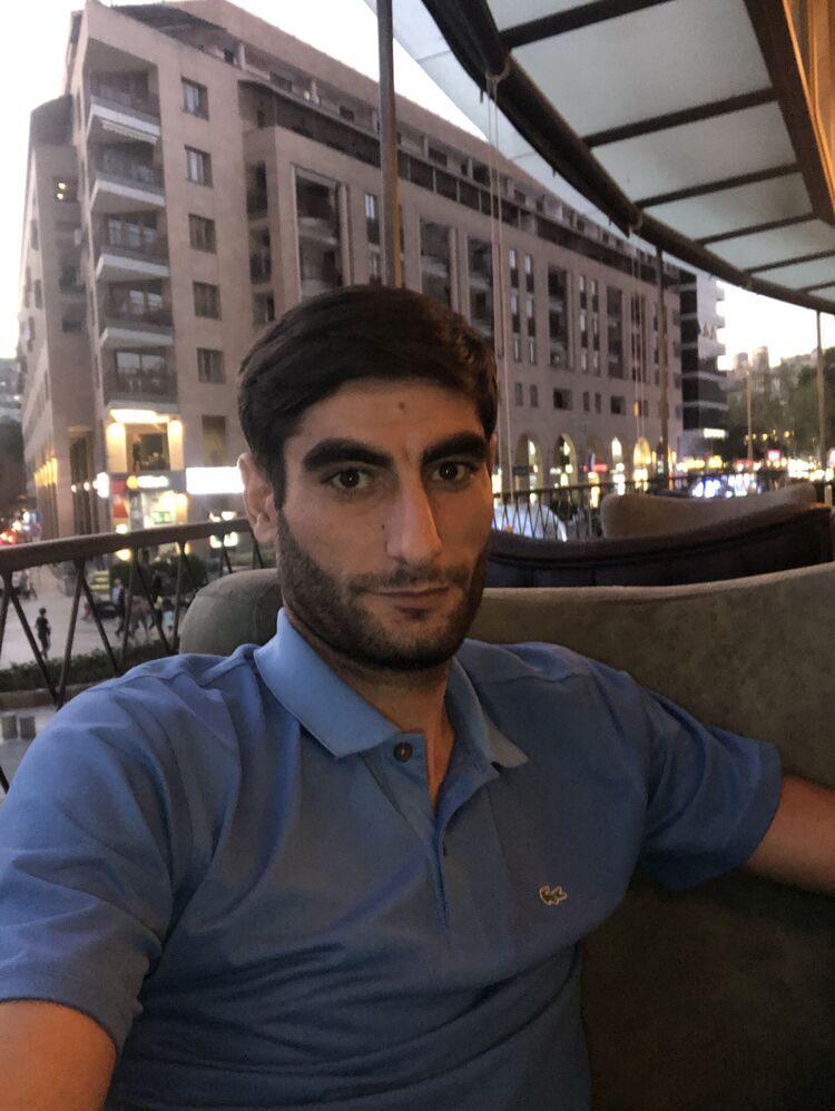  38864791  ARMAN, 31 ,    