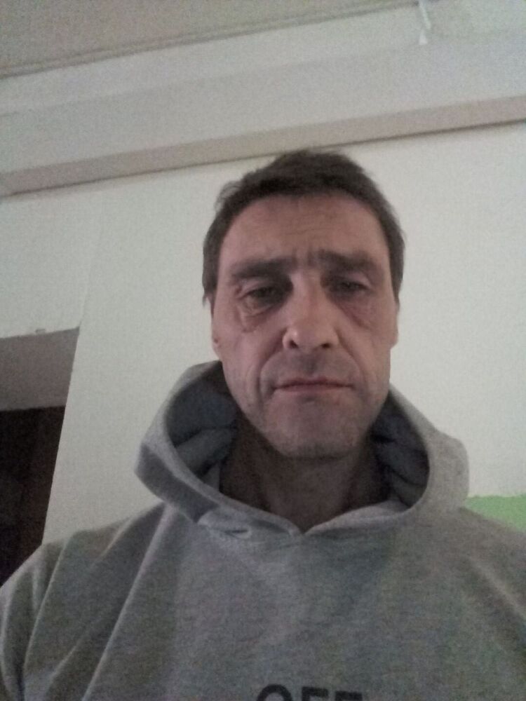  30224731  Mihail, 48 ,    