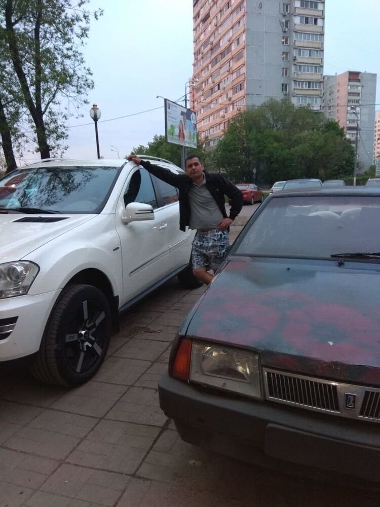  ,   Zaxar, 44 ,   ,   