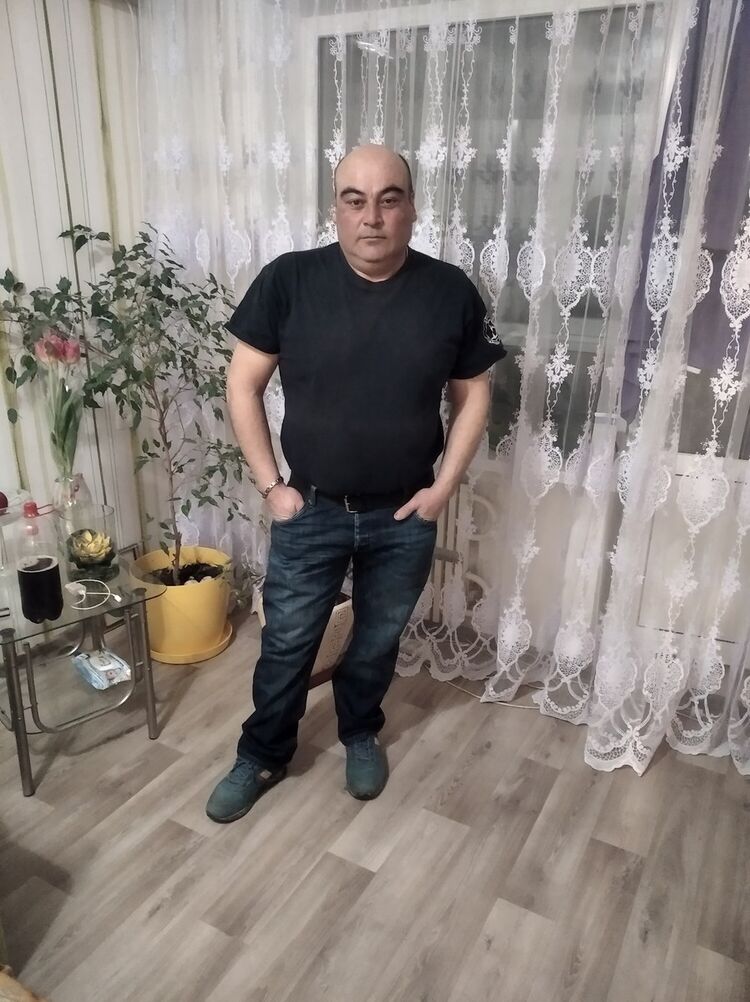  19157861  Sergosergo, 55 ,    