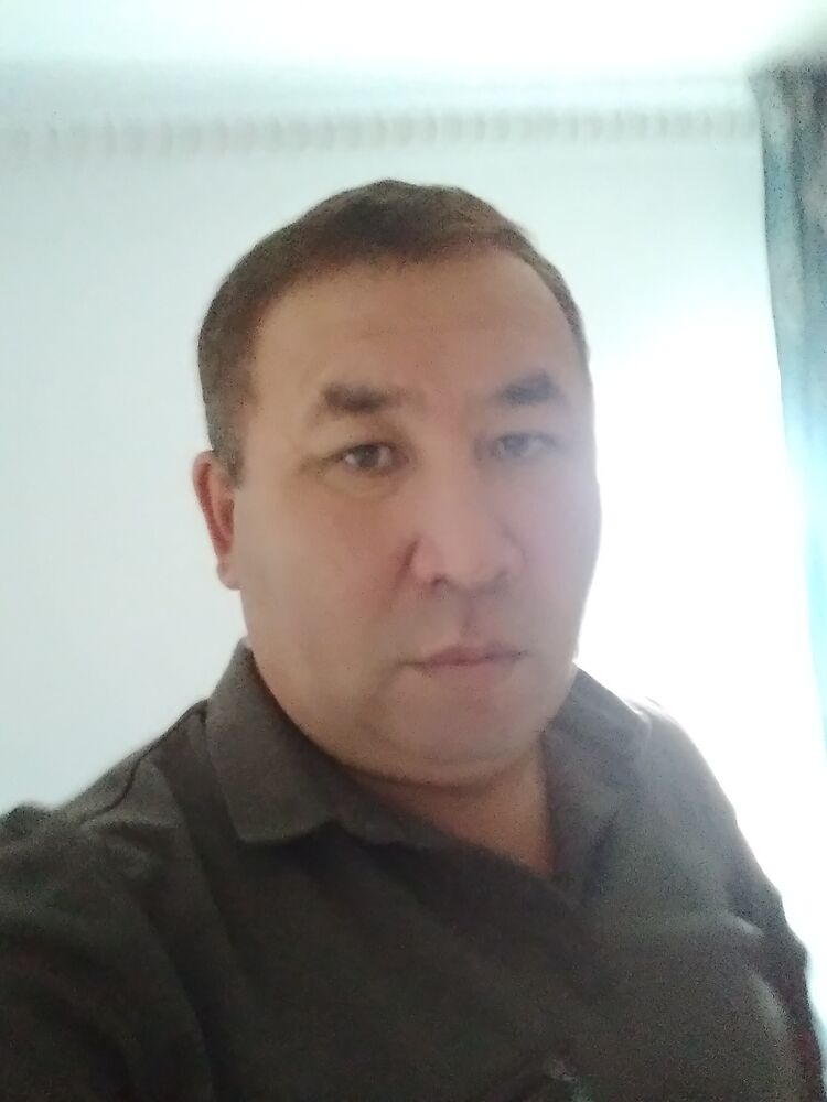  24666791  Merei, 49 ,    