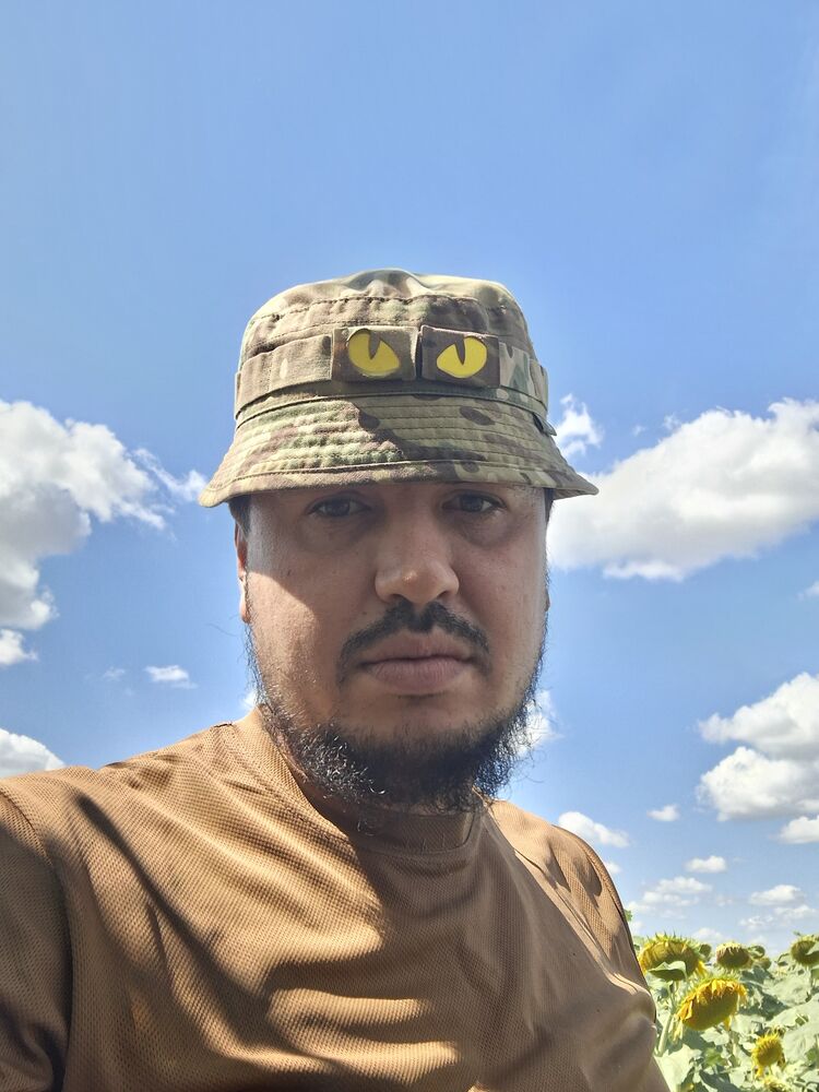  48405731  , 31 ,    