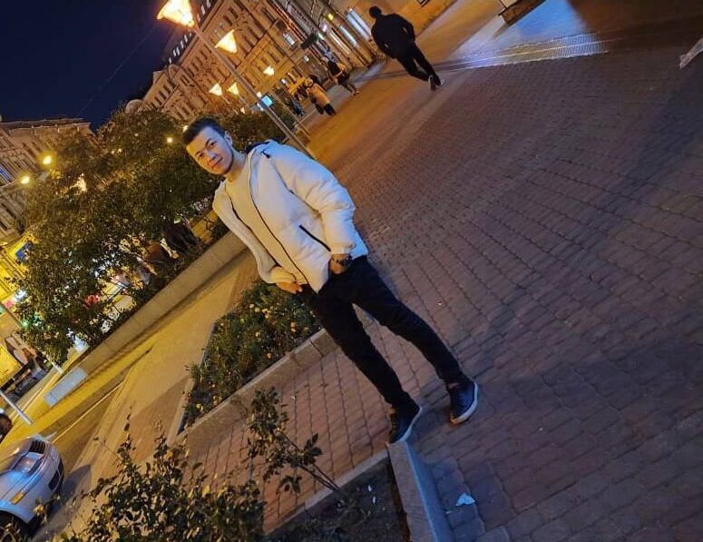  52707911  MUSTAFA, 27 ,    