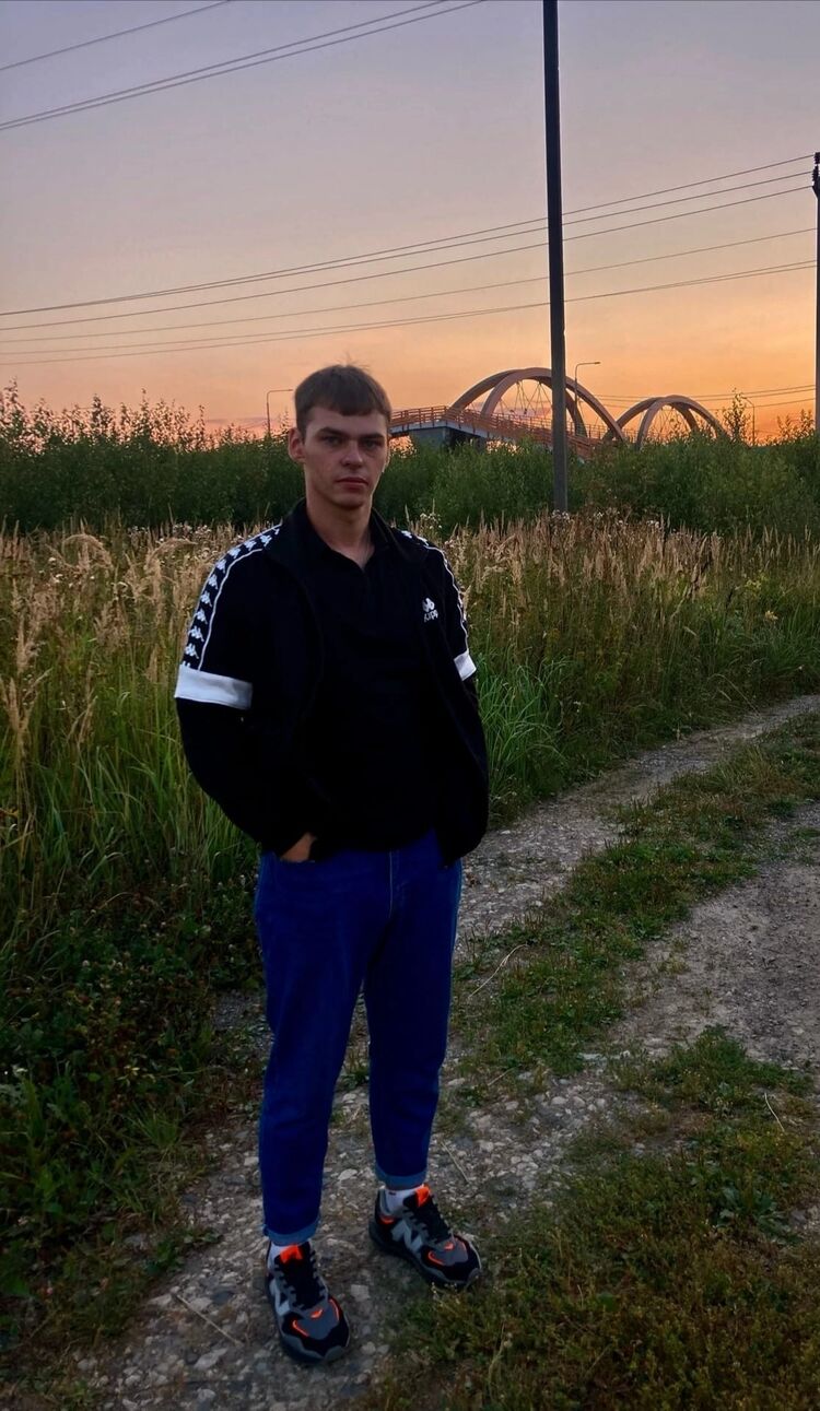  29428971  , 21 ,    