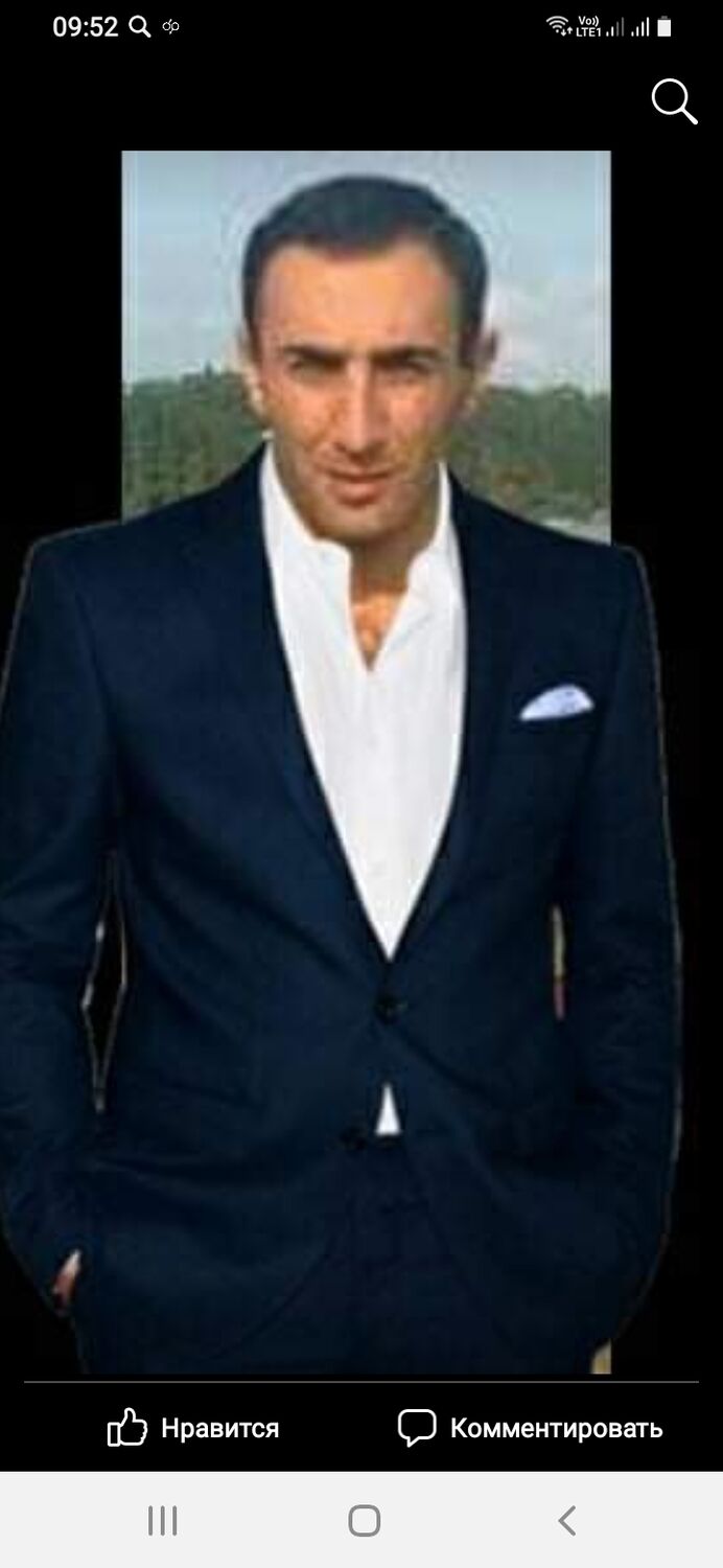  25979071  Artur, 45 ,    