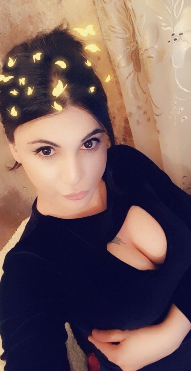 16098231  Demet kukla, 30 ,    
