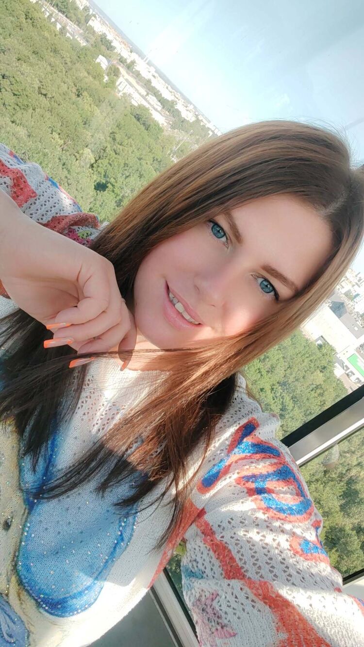  52979961  , 34 ,    