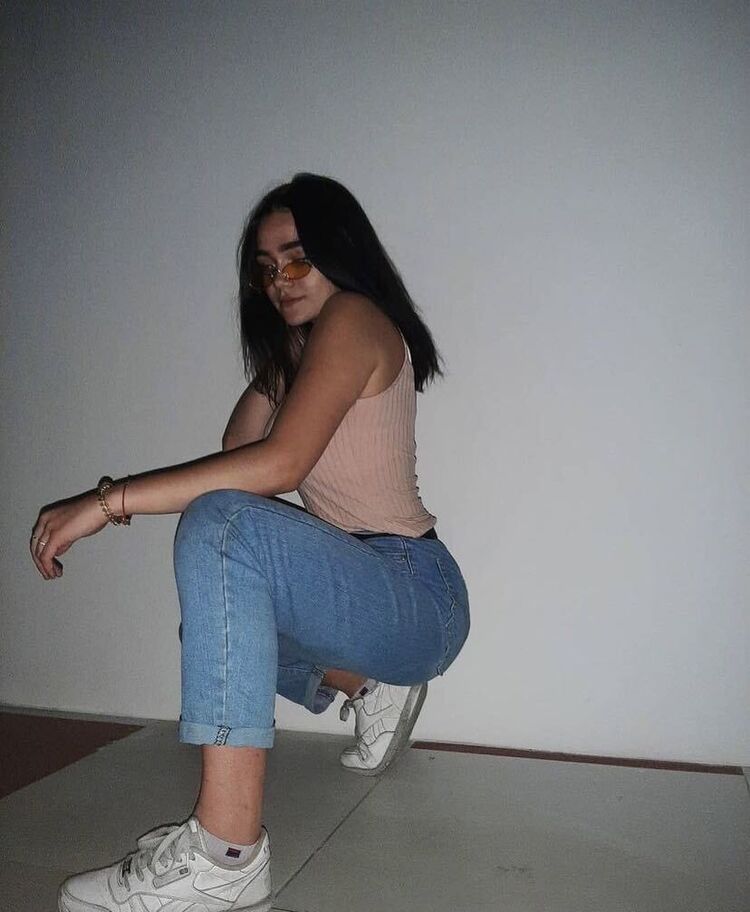  26726251  , 23 ,    