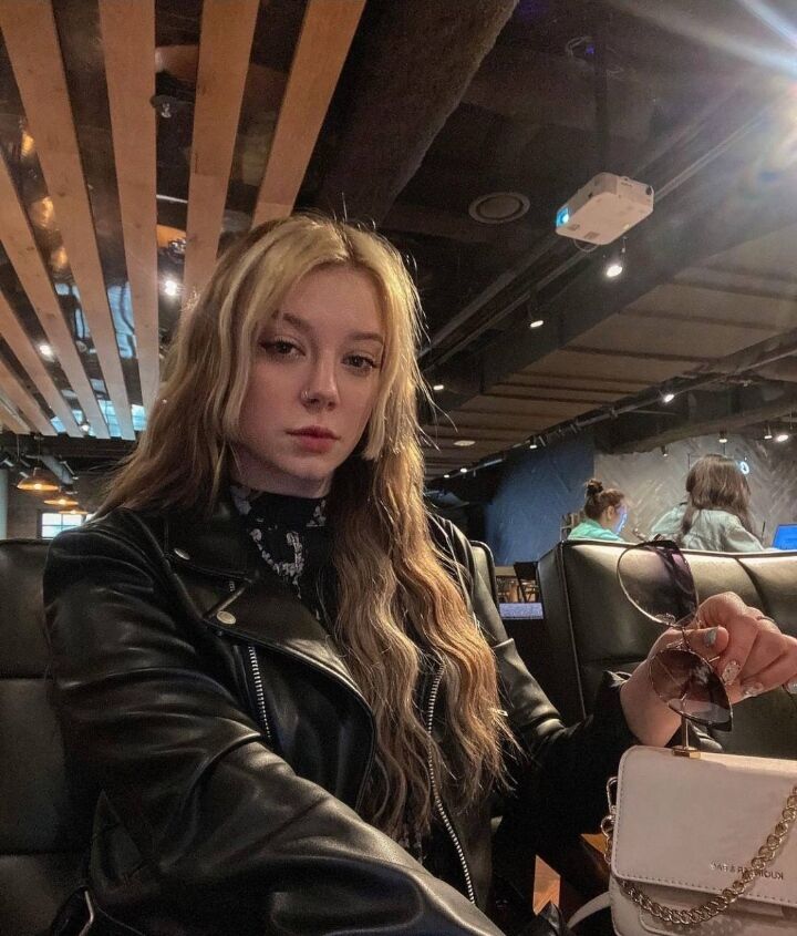  -,   , 26 ,  