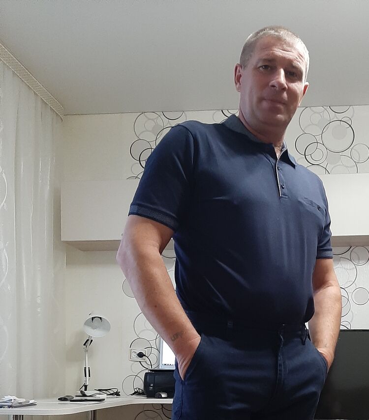  26065351  Vladimir, 51 ,    